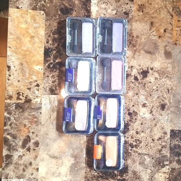 COVERGIRL Makeup Cover Girl Eye Enhancer Silver Lilac Knock Out